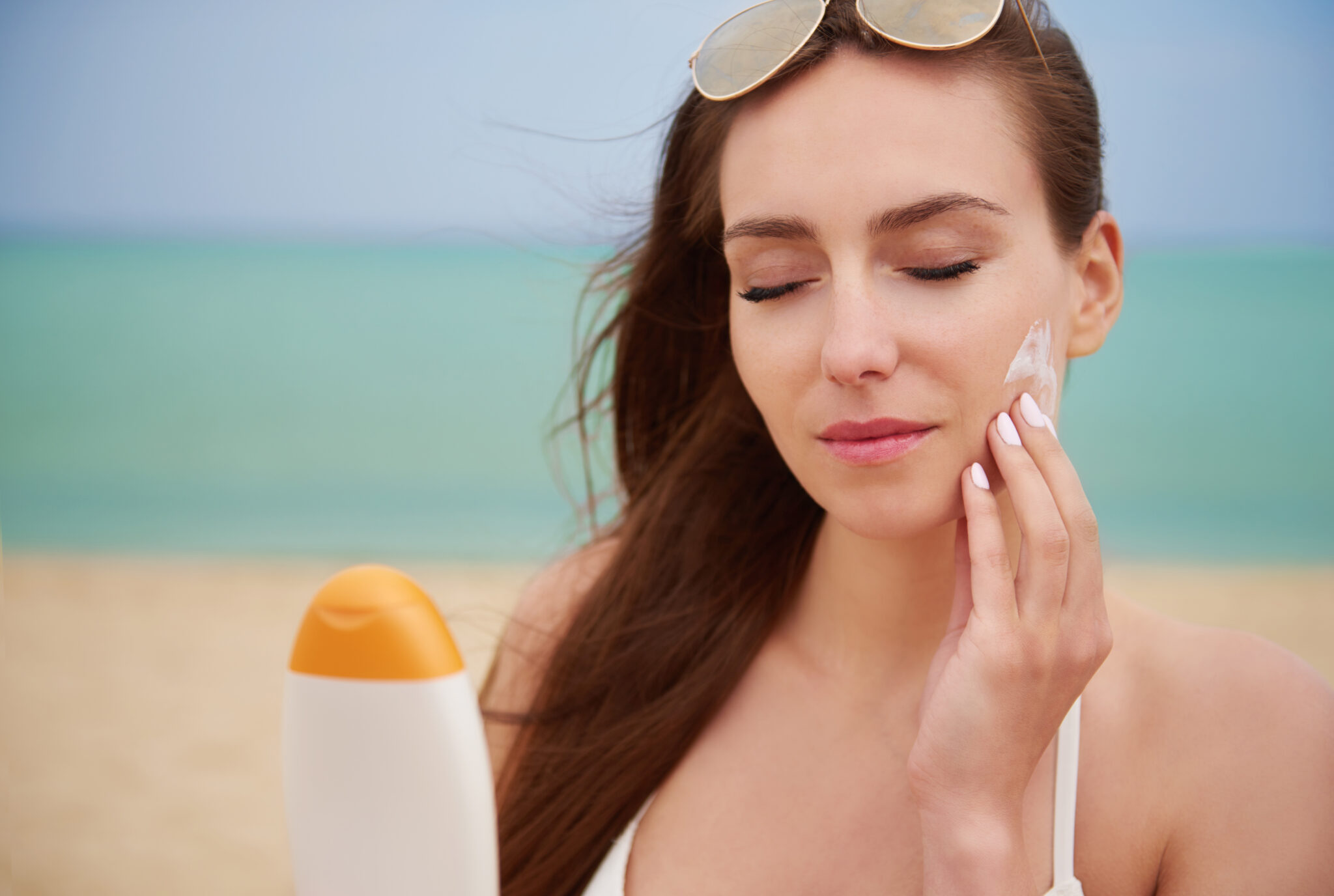 Công thức đột phá của mỹ phẩm dưỡng trắng da này tạo điều kiện dưỡng da tối ưu, đồng thời khuyến khích chăm sóc da một cách toàn diện và hiệu quả.