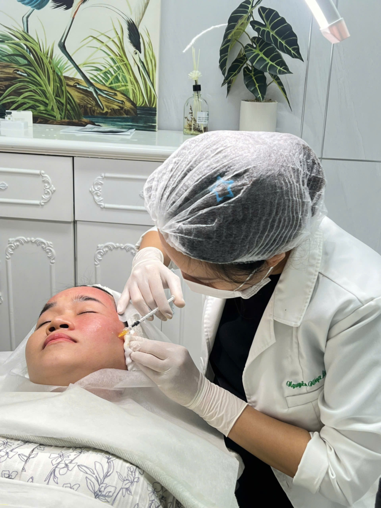 Trong ảnh meso09.png, mô hình tiêm meso Cà Mau tiên tiến được thể hiện rõ, đồng thời spa tiêm meso Cà Mau ghi nhận dịch vụ tiêm meso Cà Mau chất lượng với đánh giá tiêm meso Cà Mau vượt trội.