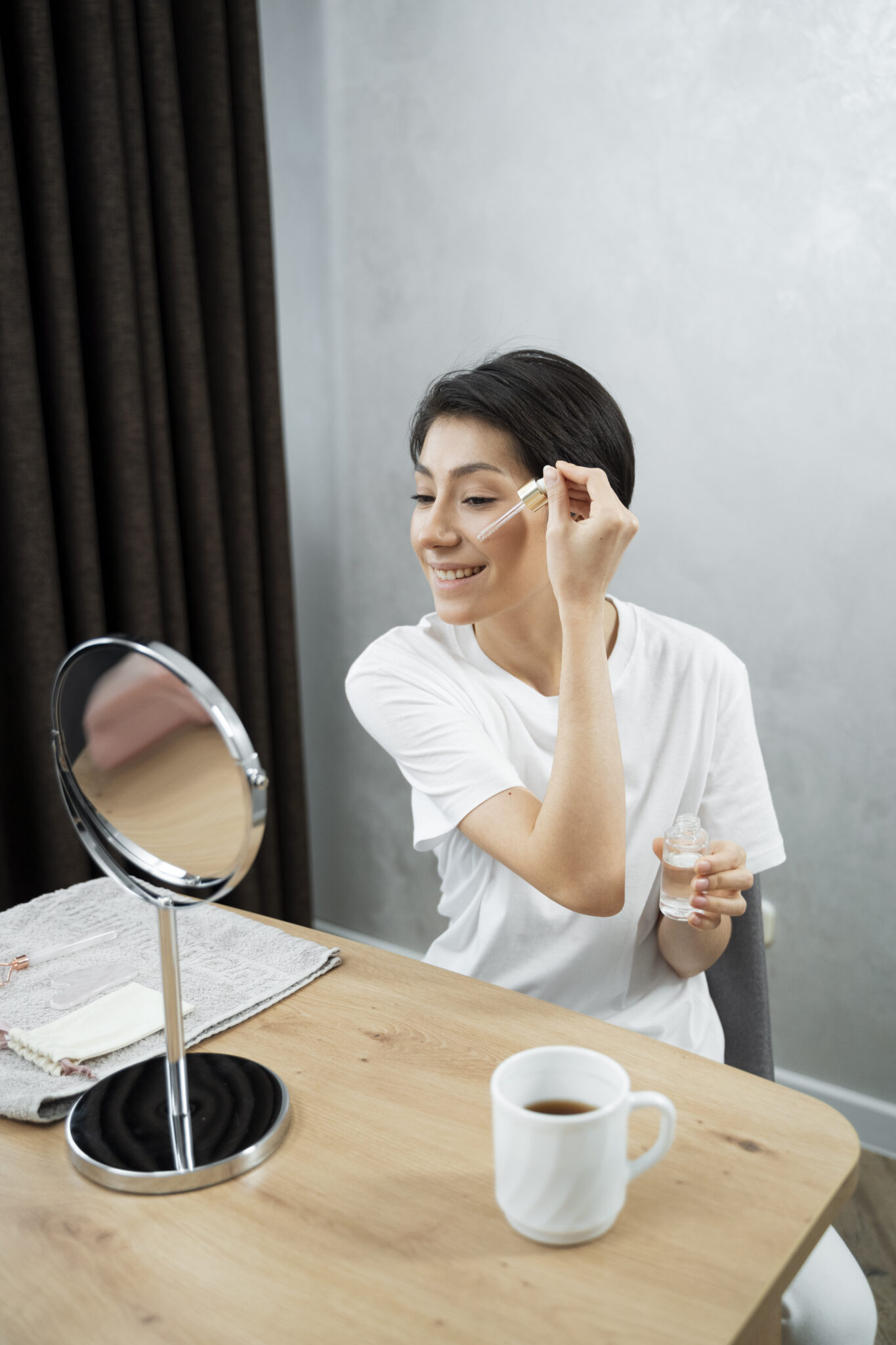 Công nghệ mới của mỹ phẩm dưỡng trắng da này không chỉ dưỡng da mượt mà mà còn tối ưu quy trình chăm sóc da, đảm bảo an toàn và đạt hiệu quả cao.