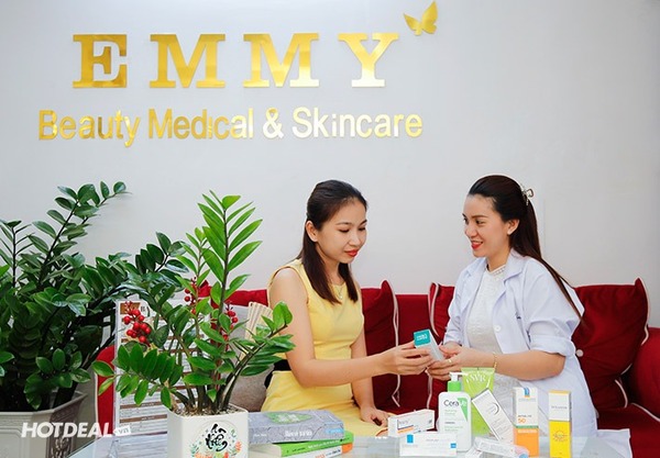 Thẩm mỹ Emmy