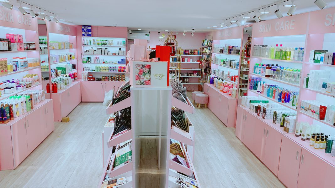 Giao diện hiện đại của shop mỹ phẩm tại cần thơ qua ảnh cho thấy sự tin cậy khi mua mỹ phẩm online ở đâu tốt cần thơ, cung cấp mỹ phẩm giá sỉ cần thơt với tiêu chuẩn quốc tế, đảm bảo chất lượng mỹ phẩm tại cần thơ và là địa chỉ mỹ phẩm xách tay uy tín đối với khách hàng khó tính.